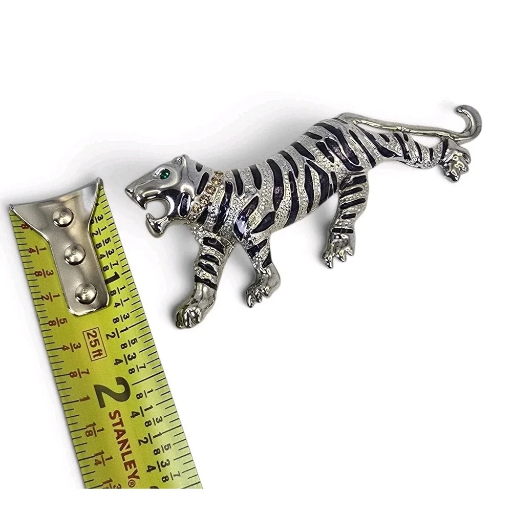 Vintage Silver Tone Tiger Brooch Black Enamel Rhinestone Green Eye Animal Pin 4